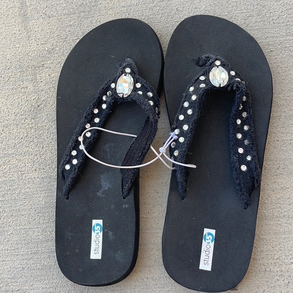 Studio 35 Sandals Size 8/9